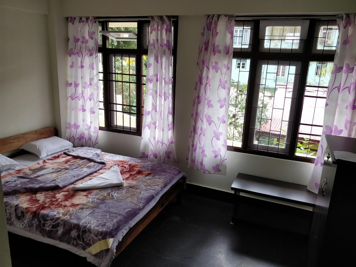 Hotel Pine Leaf Gangtok Luaran gambar