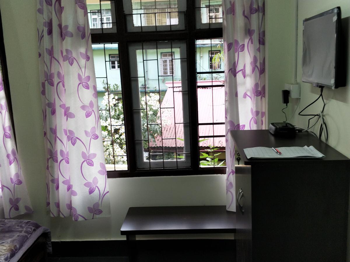 Hotel Pine Leaf Gangtok Luaran gambar