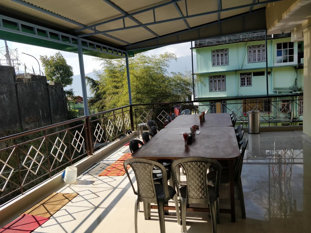 Hotel Pine Leaf Gangtok Luaran gambar