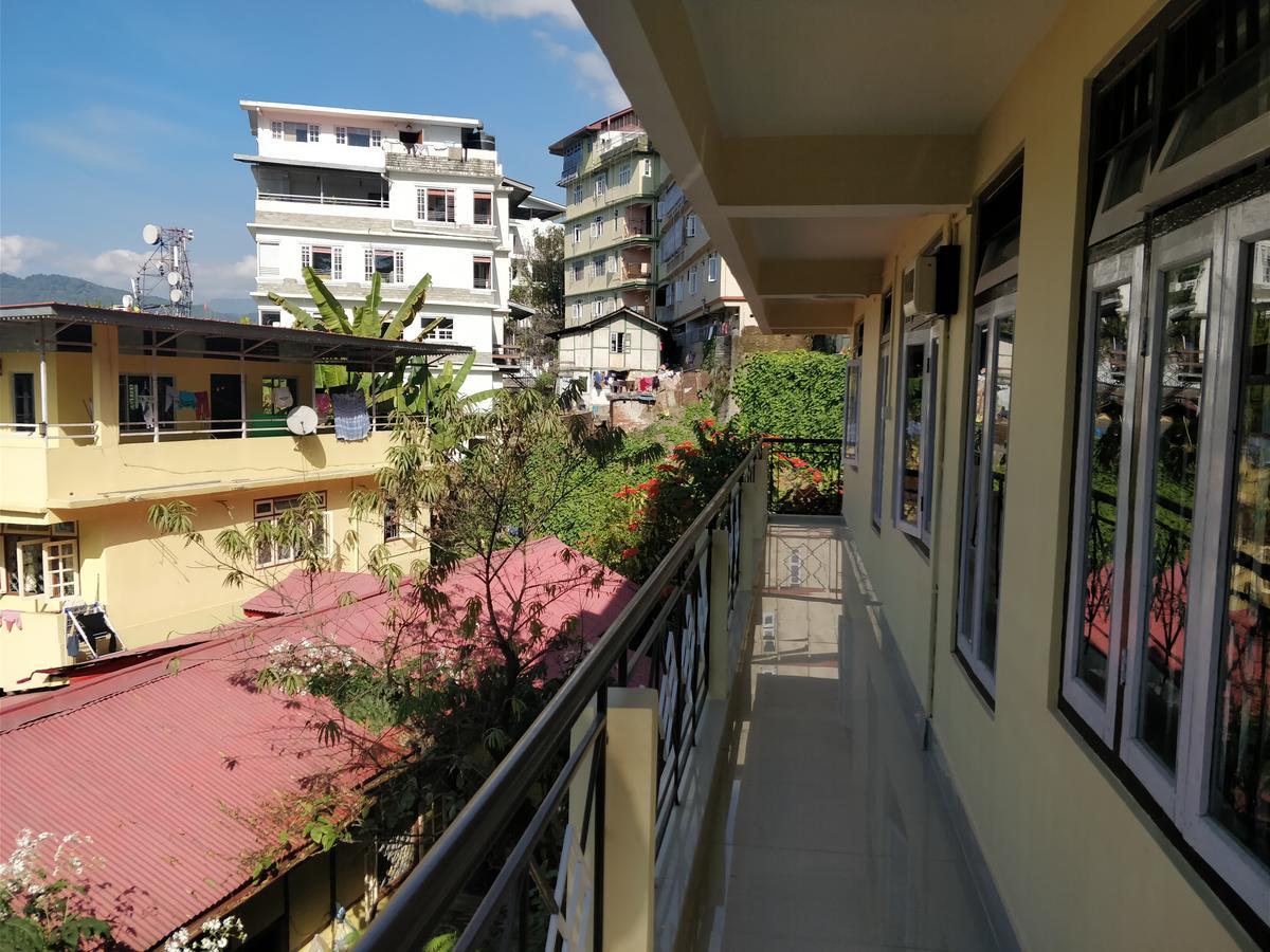 Hotel Pine Leaf Gangtok Luaran gambar